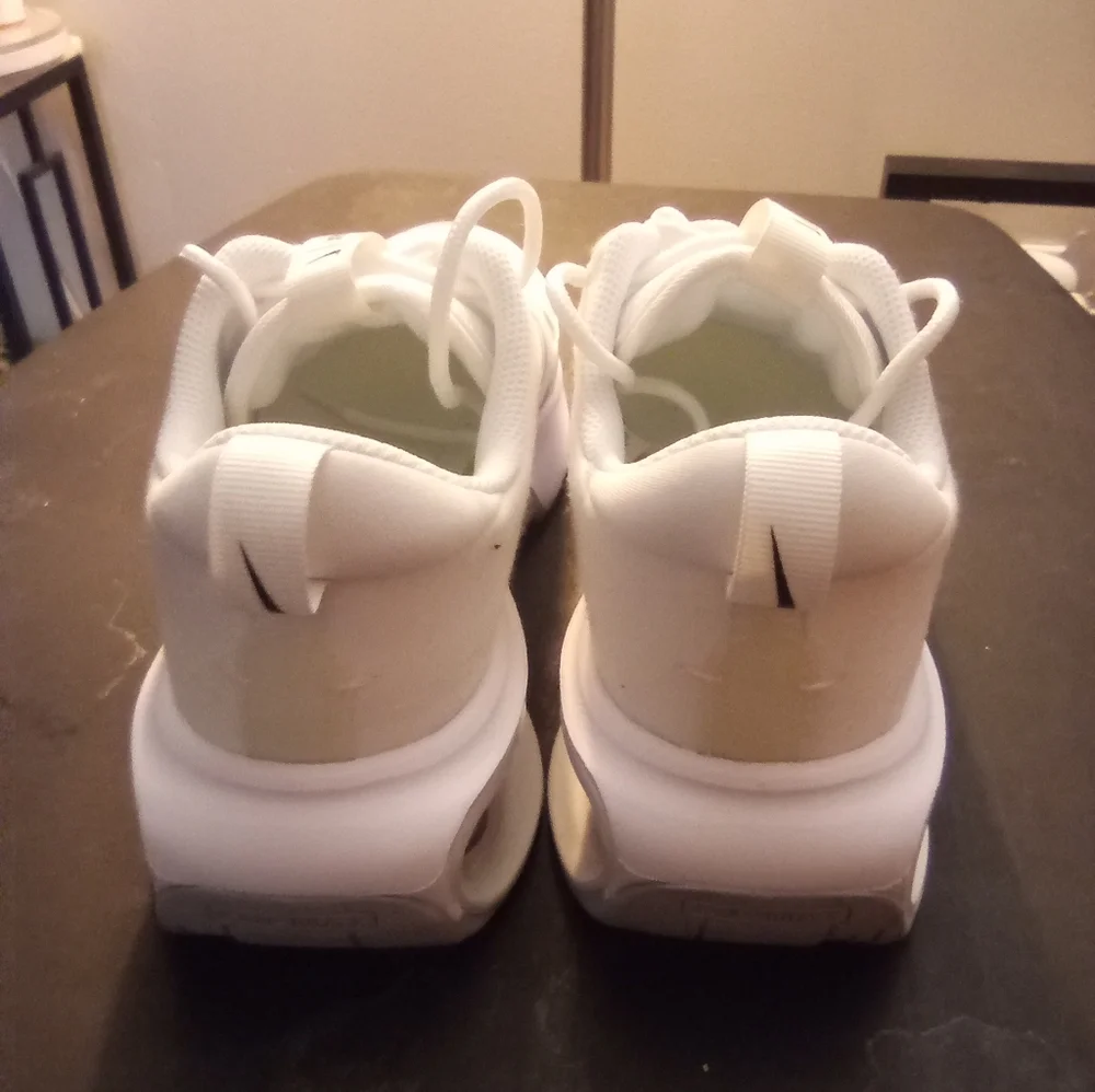 Nike Air Max Intrlk Women's Shoe - Picture 4 of 4